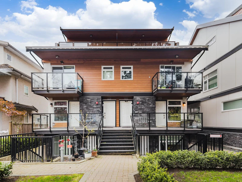 5186 Chambers Street, Vancouver BC