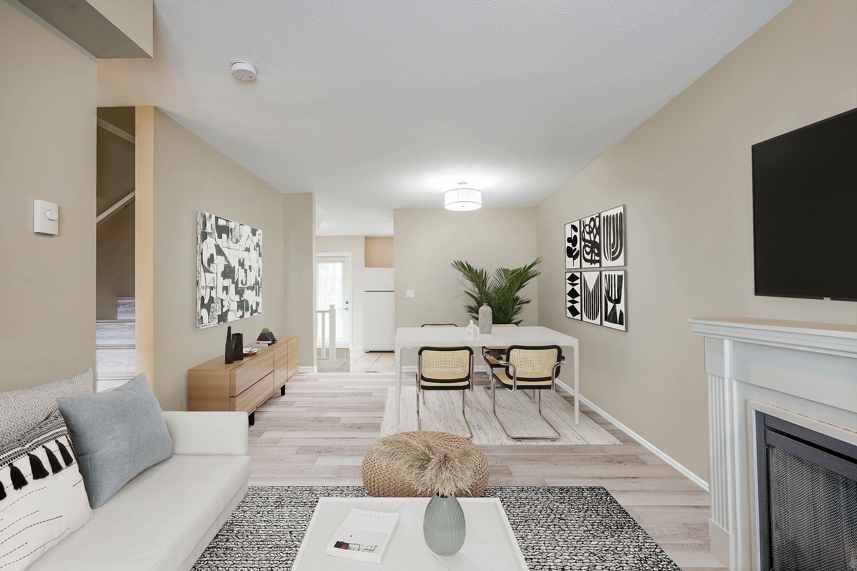 56-14855 100 Avenue, Surrey, BC, V3R 2W1