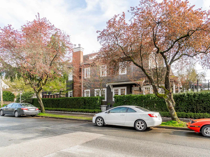 1918 Creelman Avenue, Vancouver BC V6J 1B9