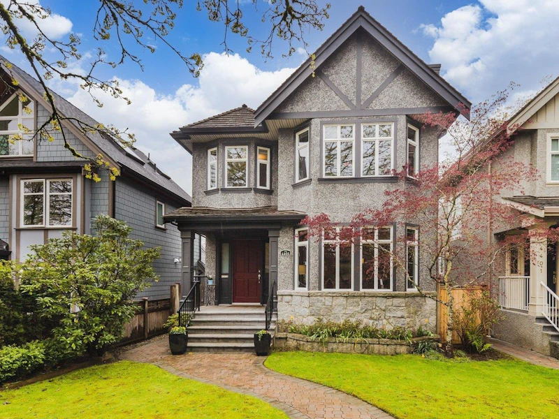 4405 W 12th Avenue, Vancouver BC V6R 2R3