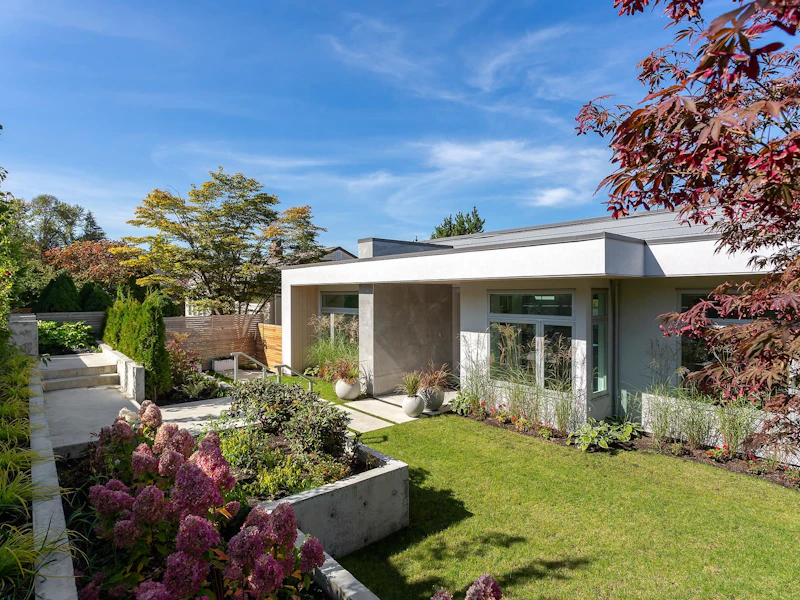 7039 Sierra Drive, Burnaby BC V5A 1A4