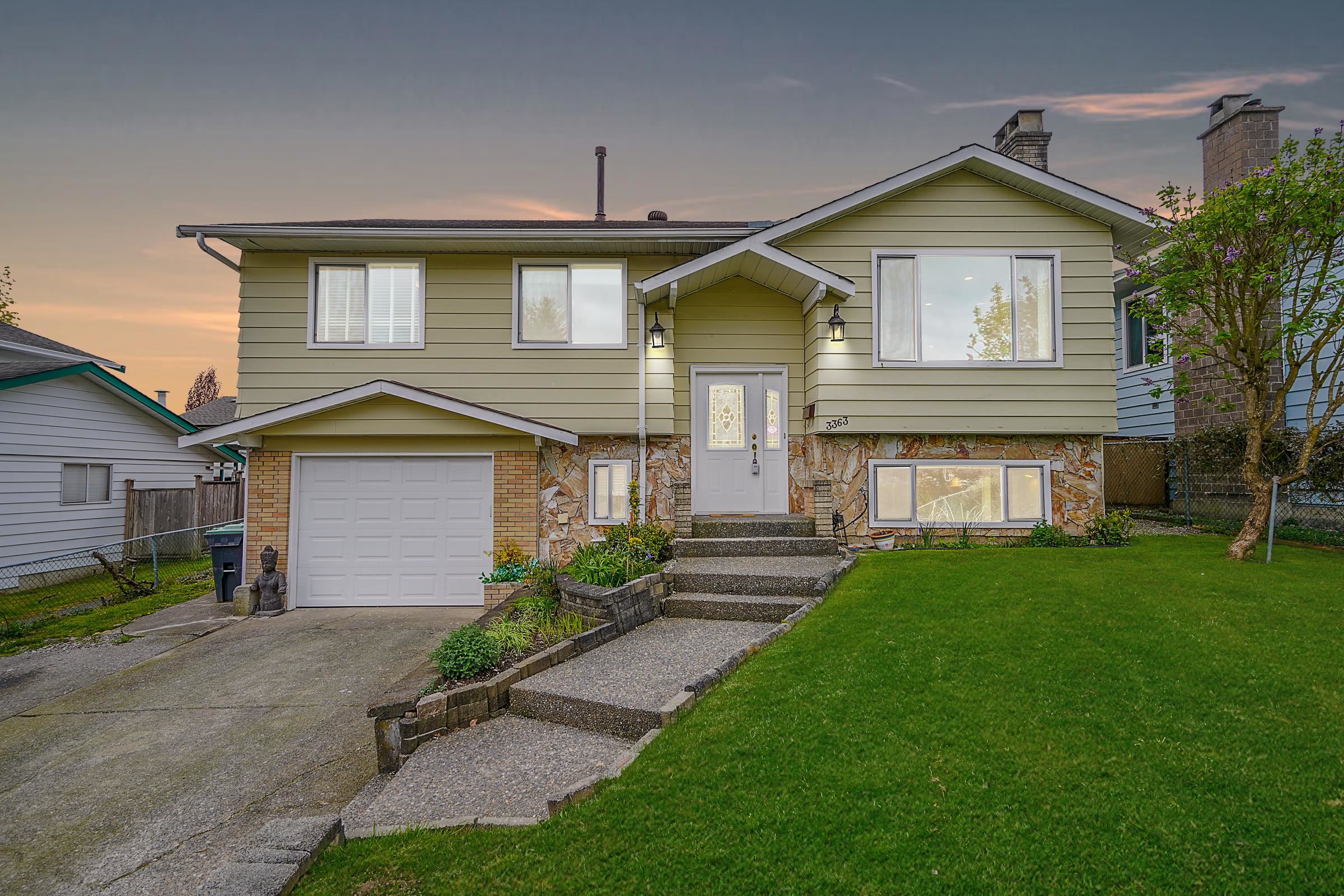 3363 271b Street, Langley, BC, V4W 3H4