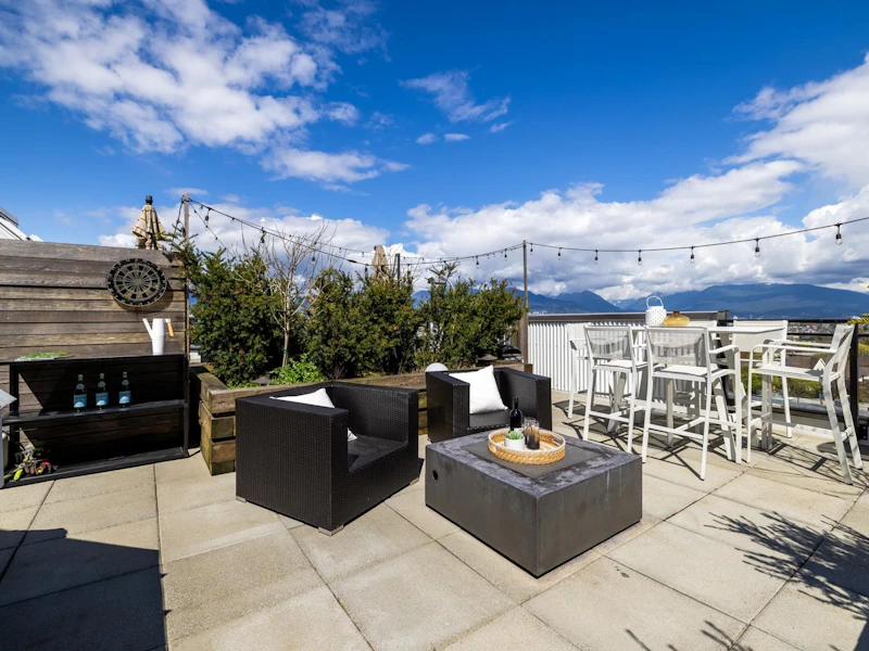 605 - 233 Kingsway Street, Vancouver BC