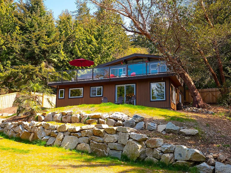 954 Windjammer Road, Bowen Island BC V0N 1G2
