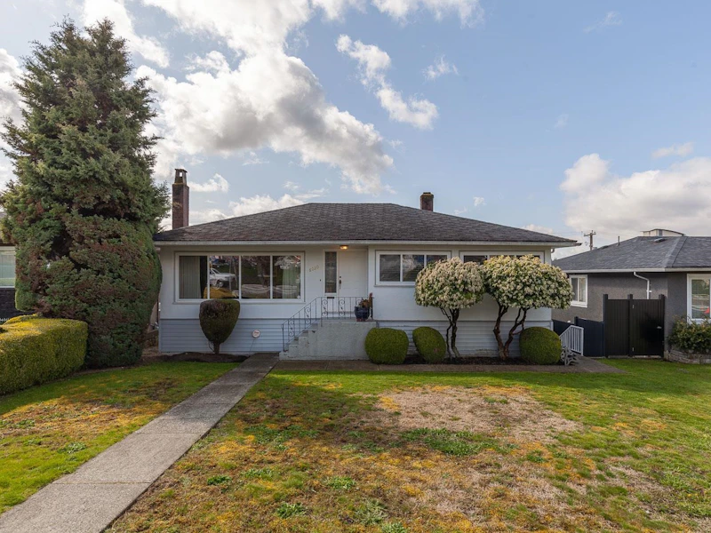 6020 Halifax Street, Burnaby BC V5B 2P5