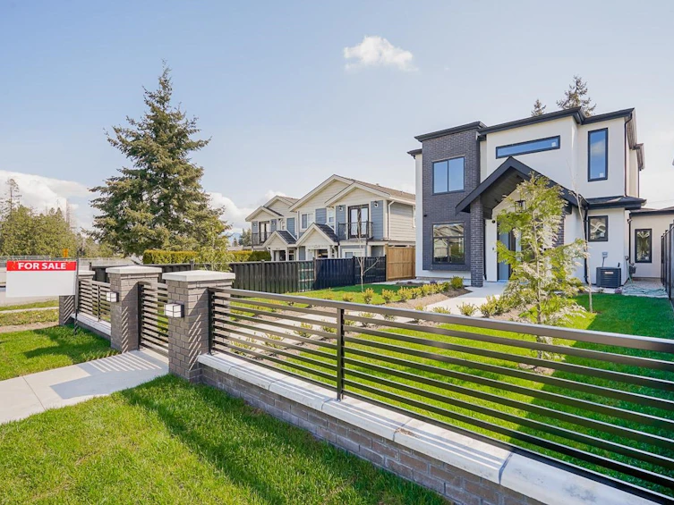 6658 Empress Avenue, Burnaby, BC, V5E 2S7