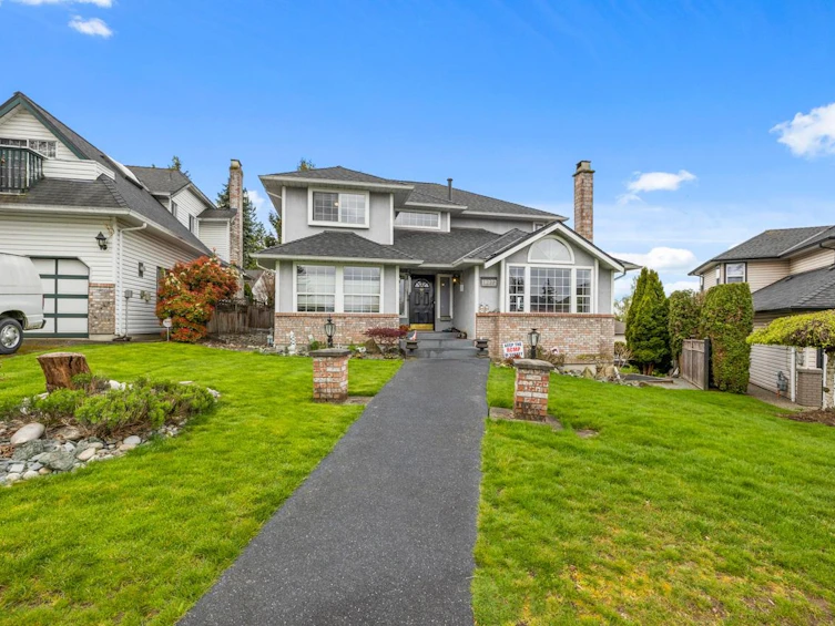 18072 64a Avenue, Surrey, BC, V3S 7K1