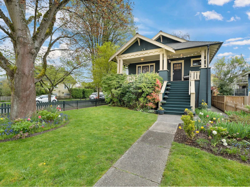 3106 W 5th Avenue, Vancouver BC V6K 1V2