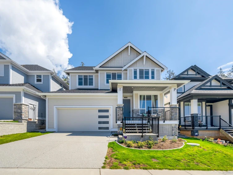 2064 165b Street, Surrey, BC, V3Z 1B9