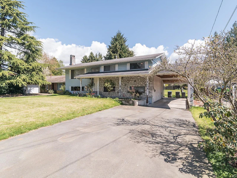 7318 140th Street, Surrey BC V3W 5J7