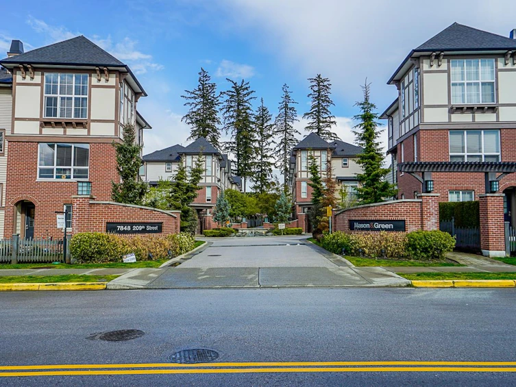 44-7848 209 Street, Langley, BC, V2Y 0M4