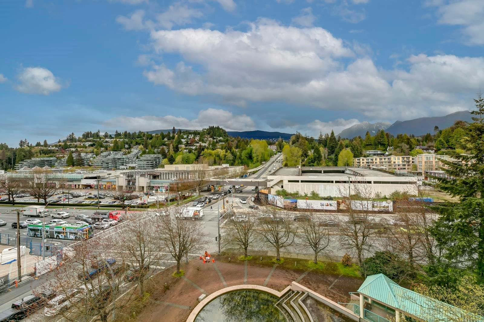 7E-328 Taylor Way, West Vancouver, BC, V7T 2Y4