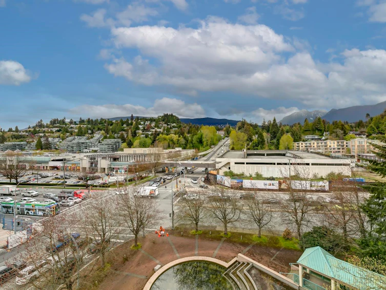 7E-328 Taylor Way, West Vancouver, BC, V7T 2Y4