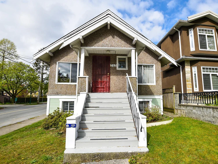785 Skeena Street, Vancouver, BC, V5K 4P4