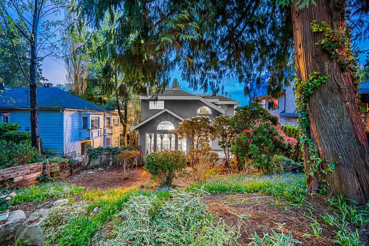 1444 Fulton Avenue, West Vancouver, BC, V7T 1P1