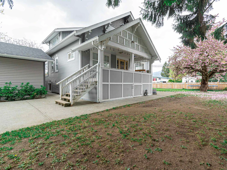 9367 Hazel Street, Chilliwack, BC, V2P 5N3