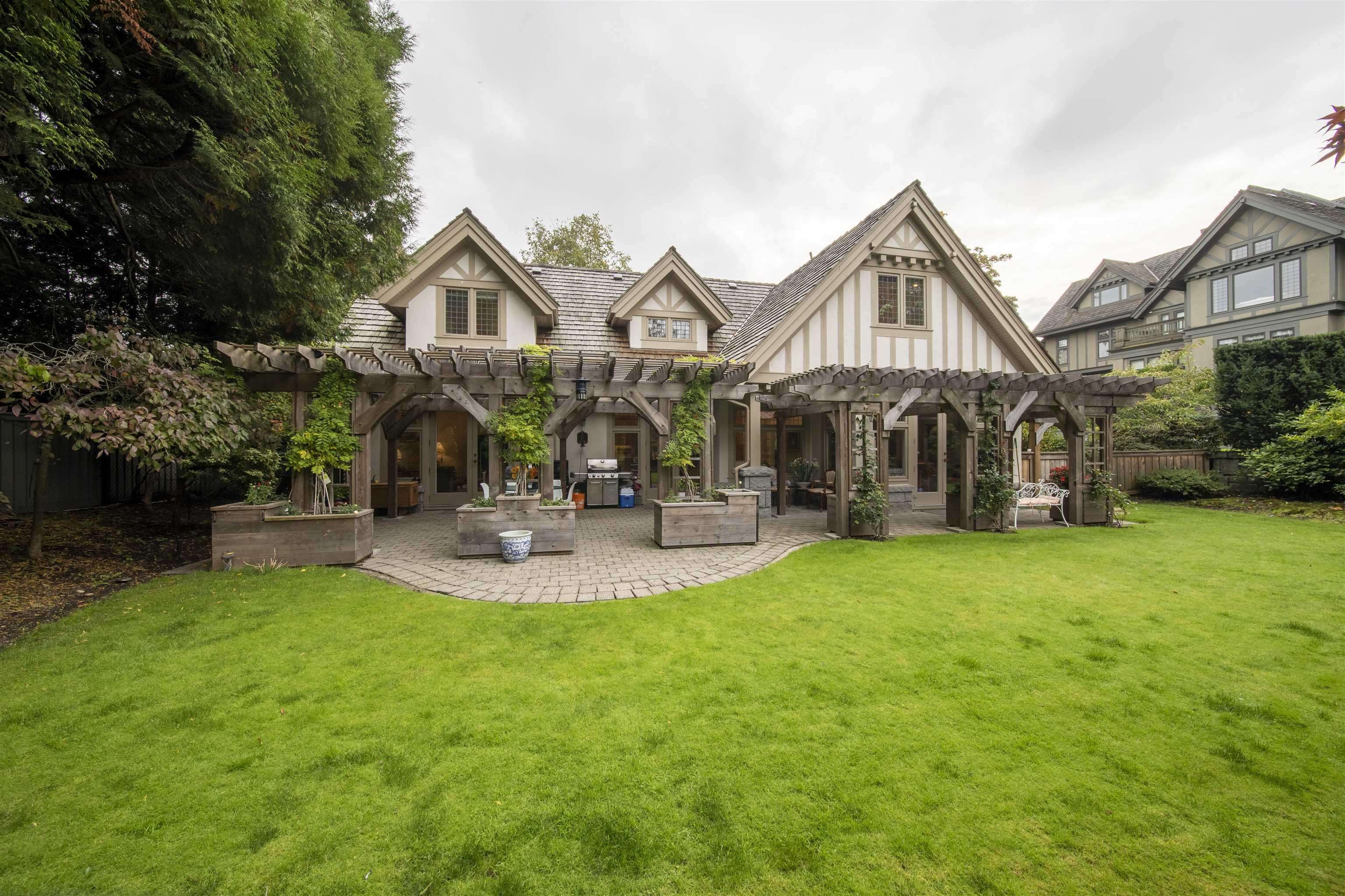 1323 The Crescent, Vancouver, BC, V6H 1T7