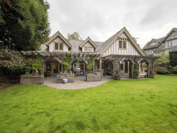 1323 The Crescent, Vancouver, BC, V6H 1T7