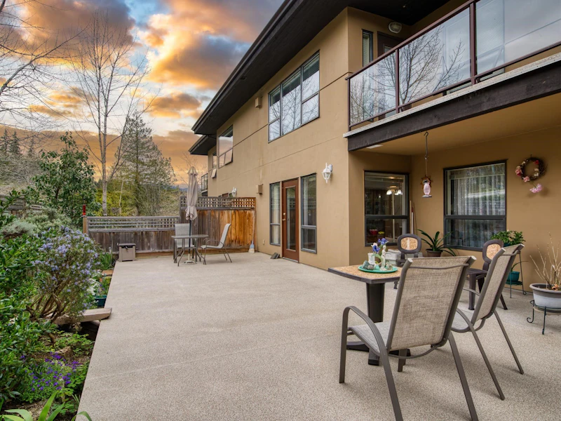 313 - 5855 Cowrie Street, Sechelt BC