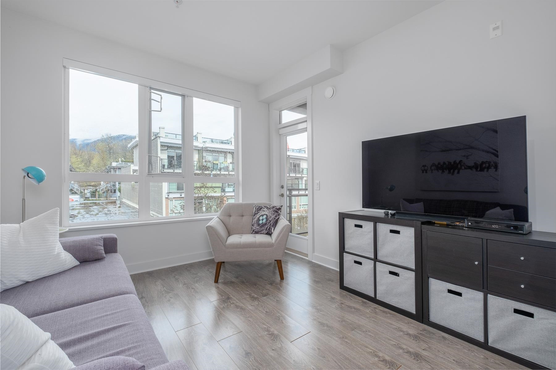 302-733 W 14th Street, North Vancouver, BC, V7M 0C6