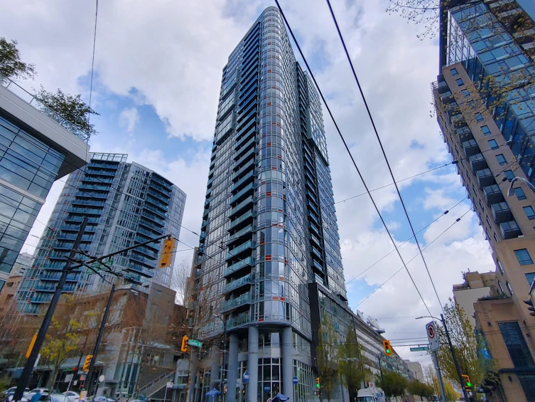 706-233 Robson Street, Vancouver, BC, V6B 0E8