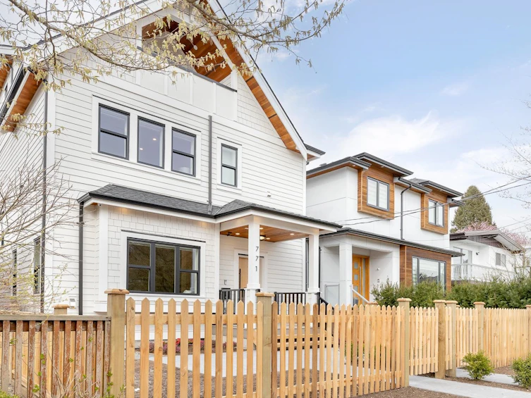771 E 30th Avenue, Vancouver, BC, V5V 2V8