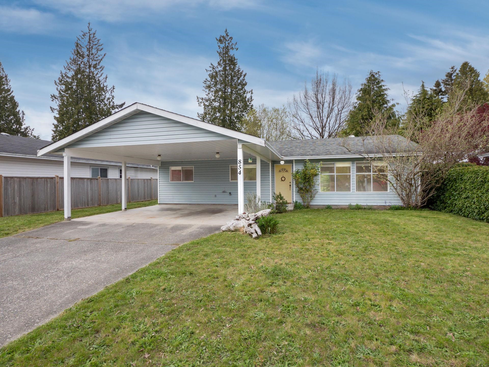 854 O'shea Road, Gibsons, BC, V0N 1V8