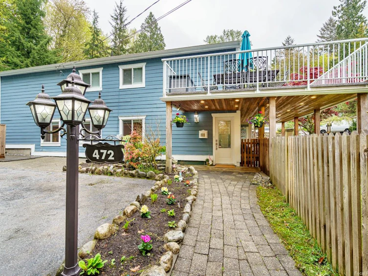 472 Beatrice Street Lane, Port Moody, BC, V3H 2Y8
