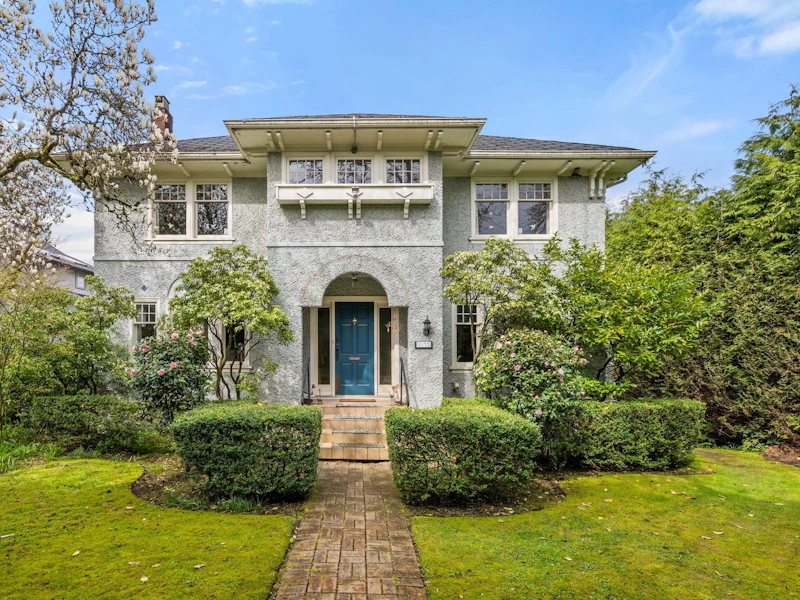 1177 W 33rd Avenue, Vancouver BC V6M 1A3
