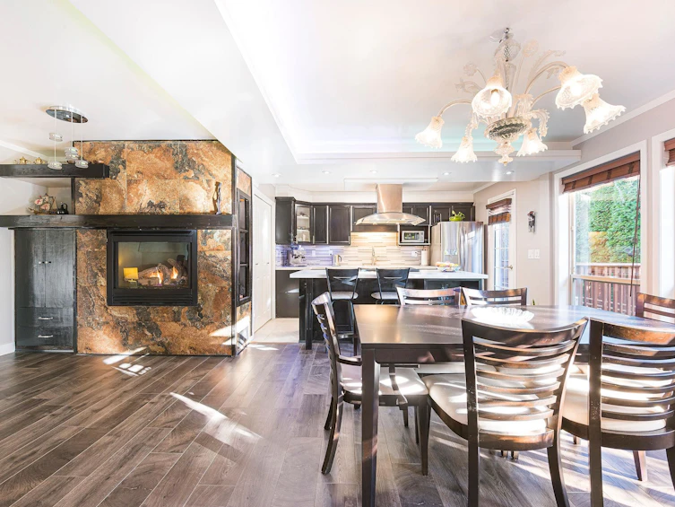 835 Angus Place, Harrison Hot Springs, BC, V0M 1K0