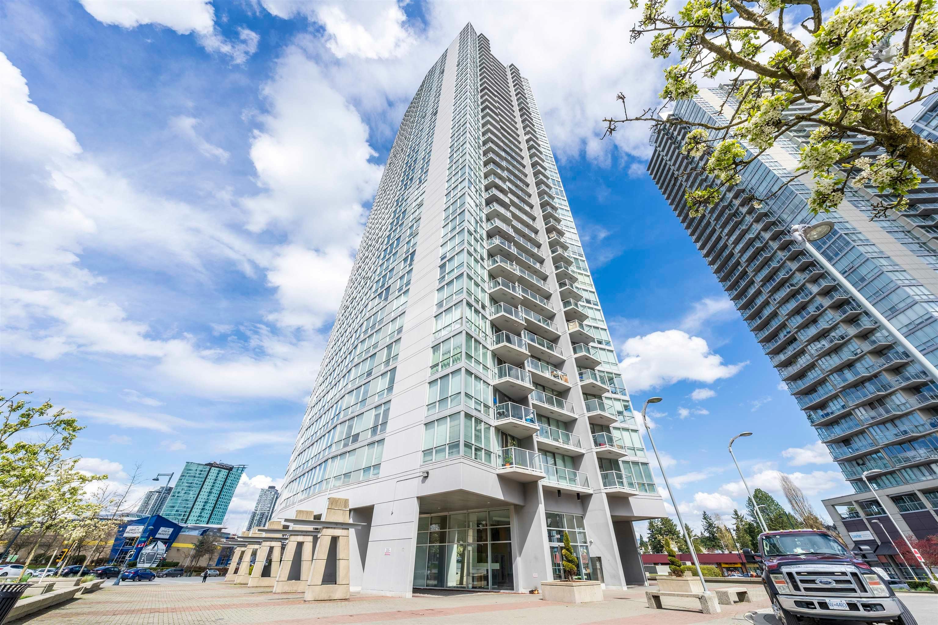 3008-13618 100 Avenue, Surrey, BC, V3T 0A8