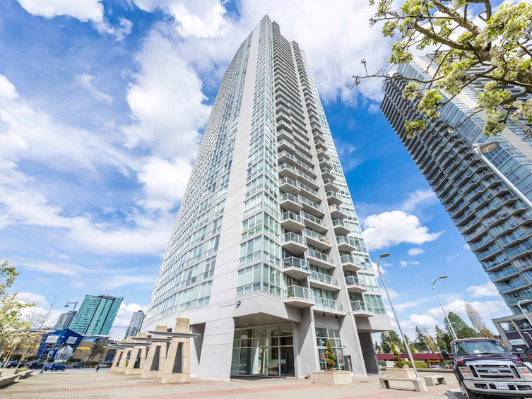 3008-13618 100 Avenue, Surrey, BC, V3T 0A8