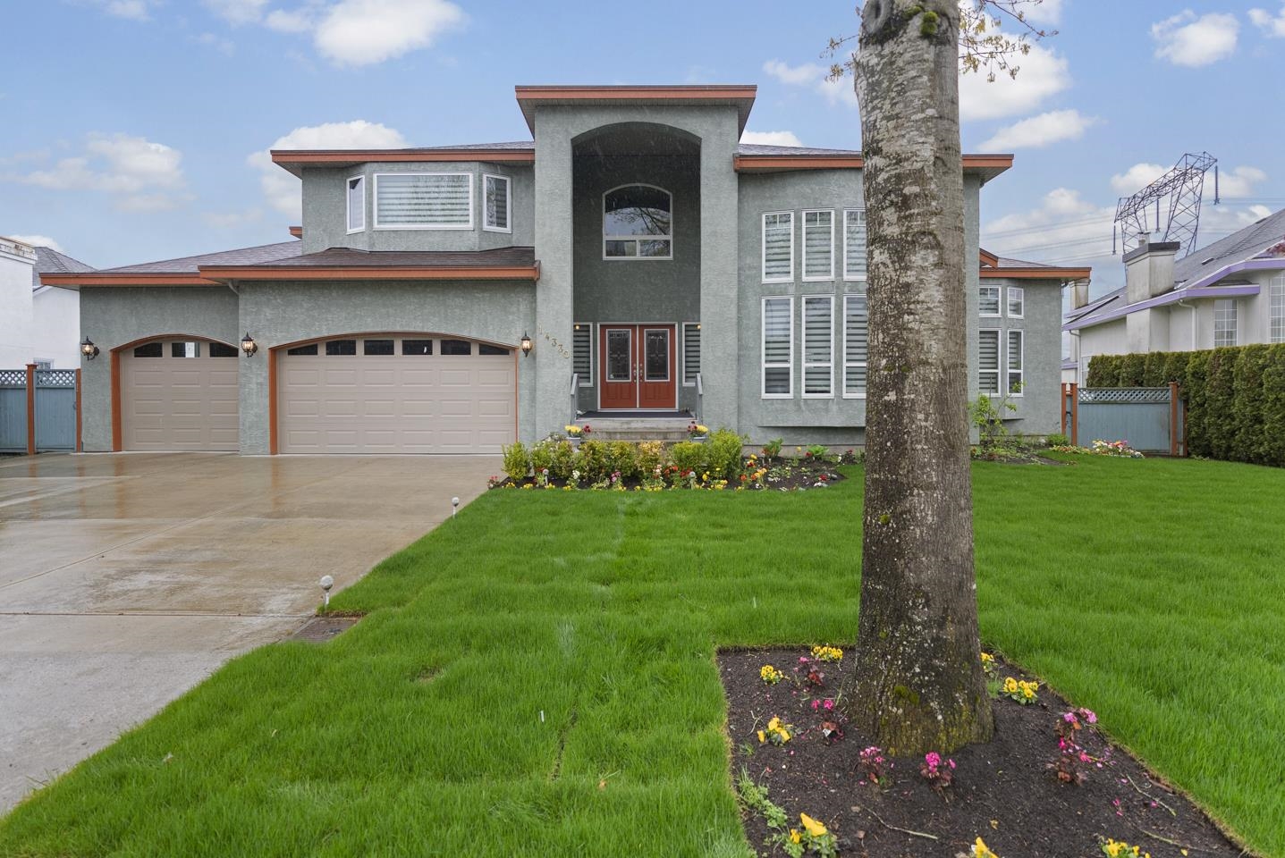 14330 82 Avenue, Surrey, BC, V3W 0J4