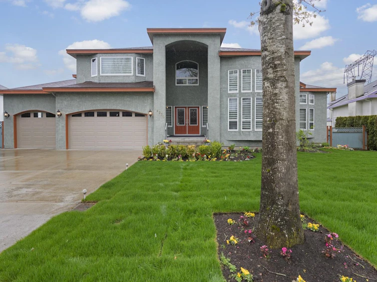 14330 82 Avenue, Surrey, BC, V3W 0J4