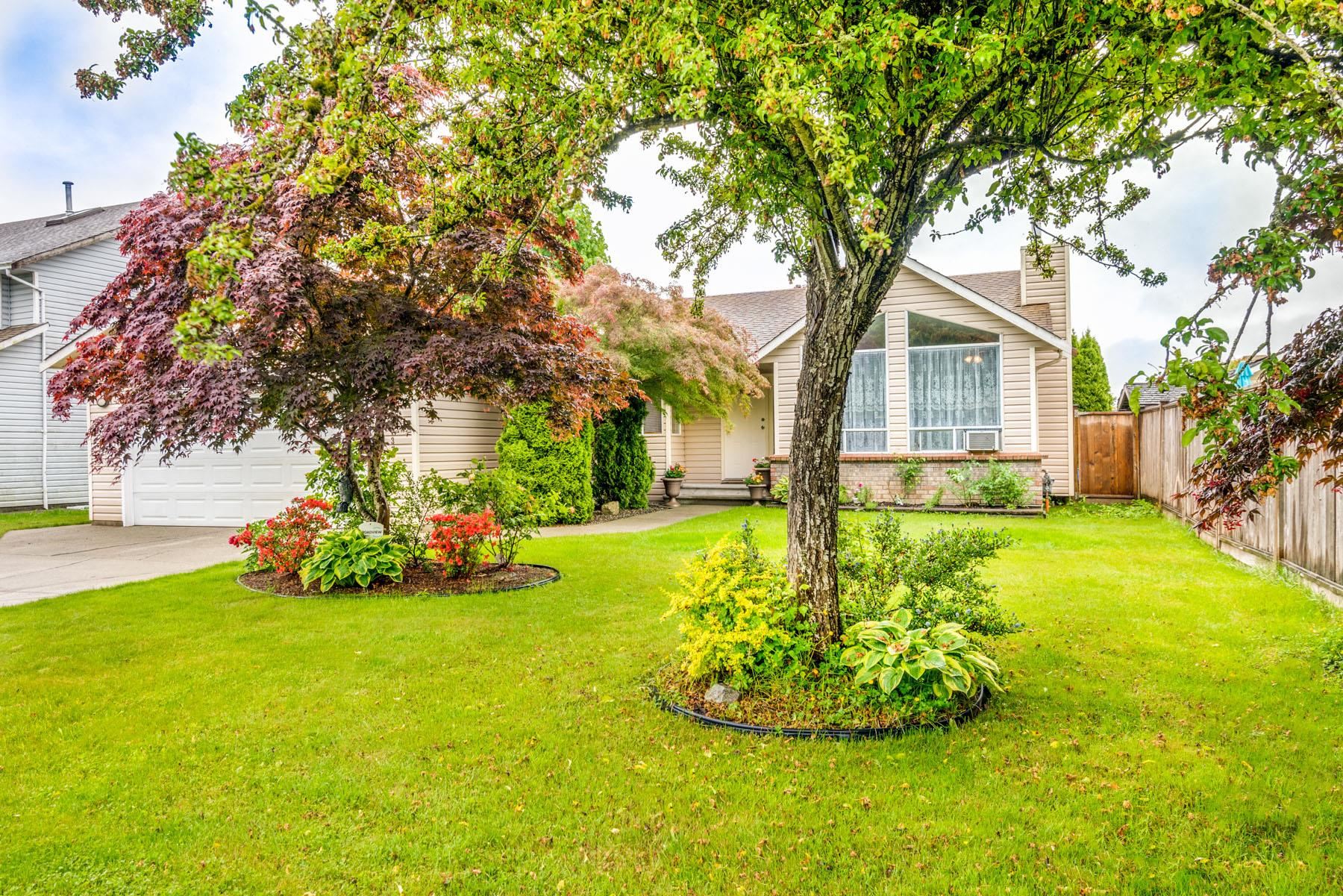 12137 189a Street, Pitt Meadows, BC, V3Y 2K5