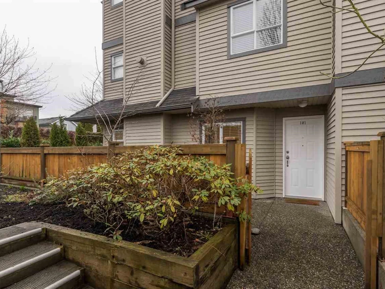 101-3938 Albert Street, Burnaby, BC, V5C 2E1