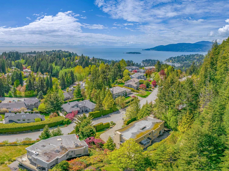 4827 Northwood Place, West Vancouver, BC, V7S 3C5