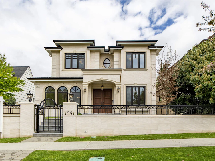1581 W 58th Avenue, Vancouver, BC, V6P 1W6