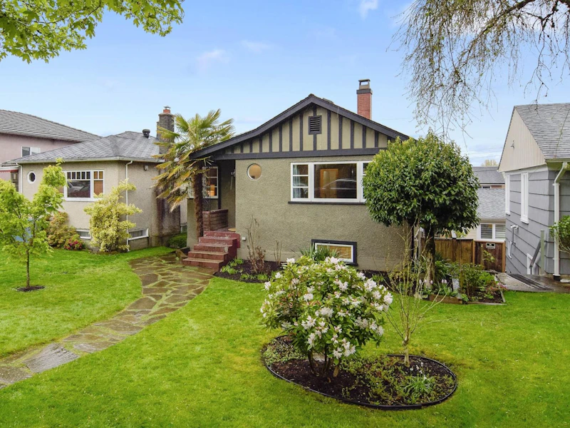 1339 E 35th Avenue, Vancouver BC V5W 1C2