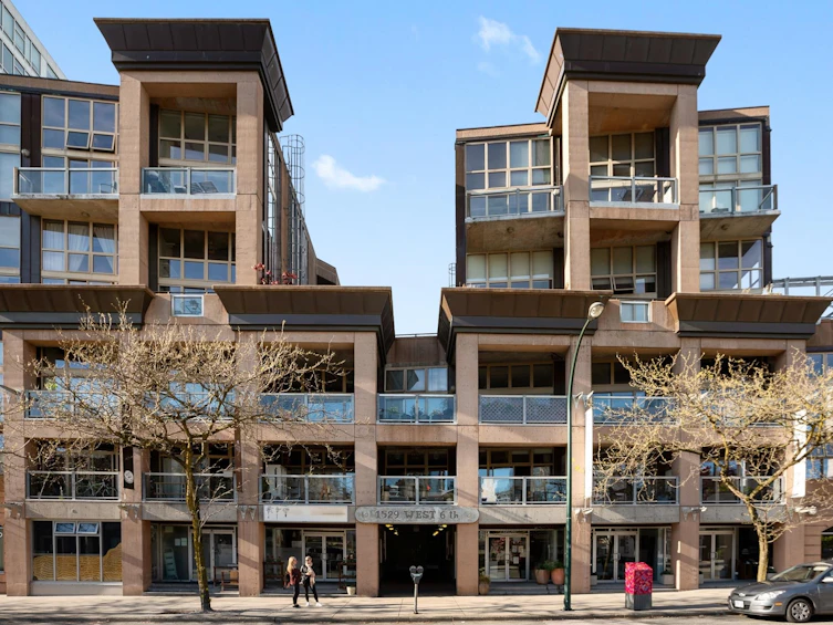 318-1529 W 6th Avenue, Vancouver, BC, V6J 1R1