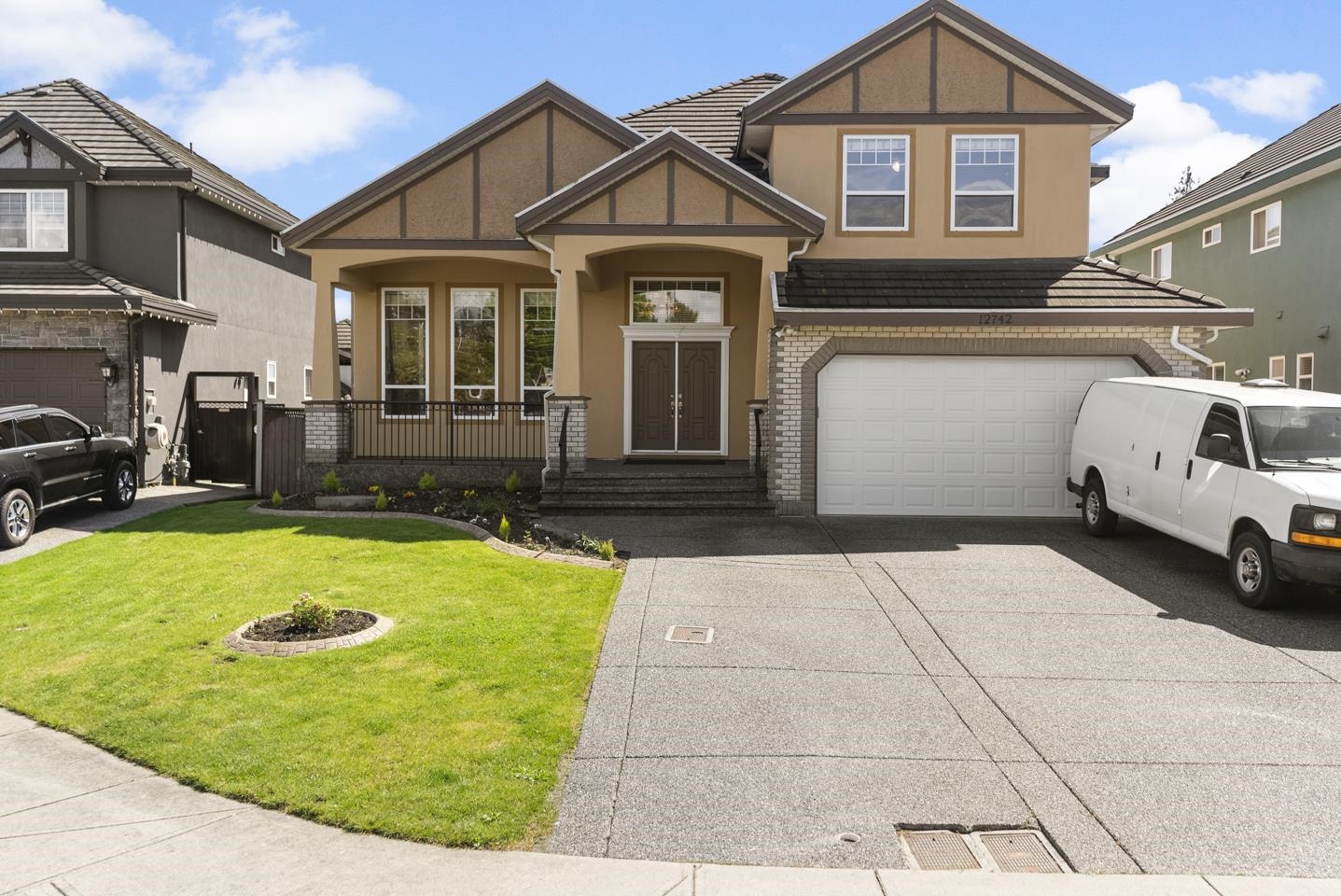 12742 61a Avenue, Surrey, BC, V3X 3P5