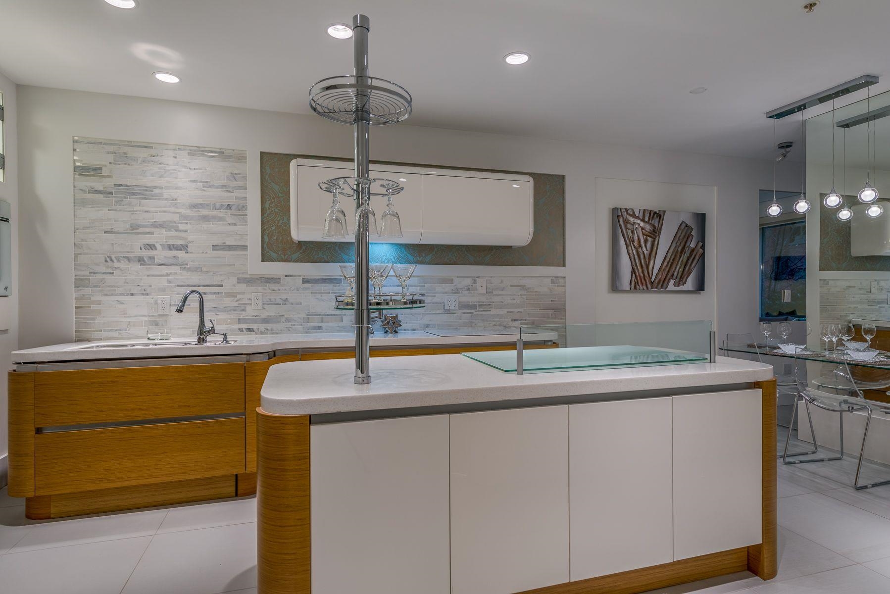 203-1177 Hornby Street, Vancouver, BC, V6Z 2E9
