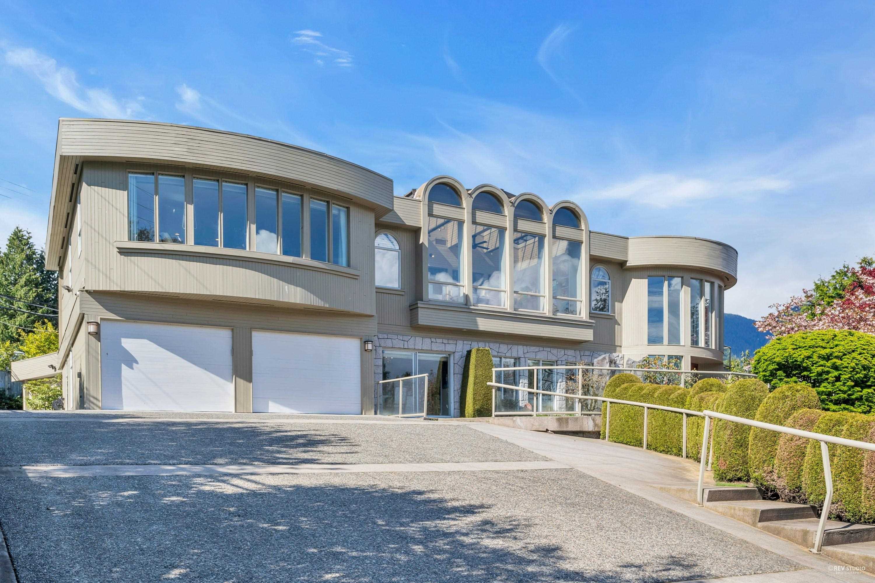 751 Kenwood Road, West Vancouver, BC, V7S 1S7