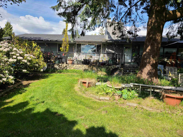 20583 Dewdney Trunk Road, Maple Ridge, BC, V2X 3E2