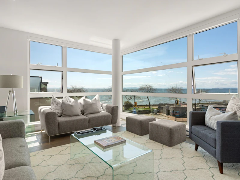401 - 1160 Oxford Street, Surrey BC