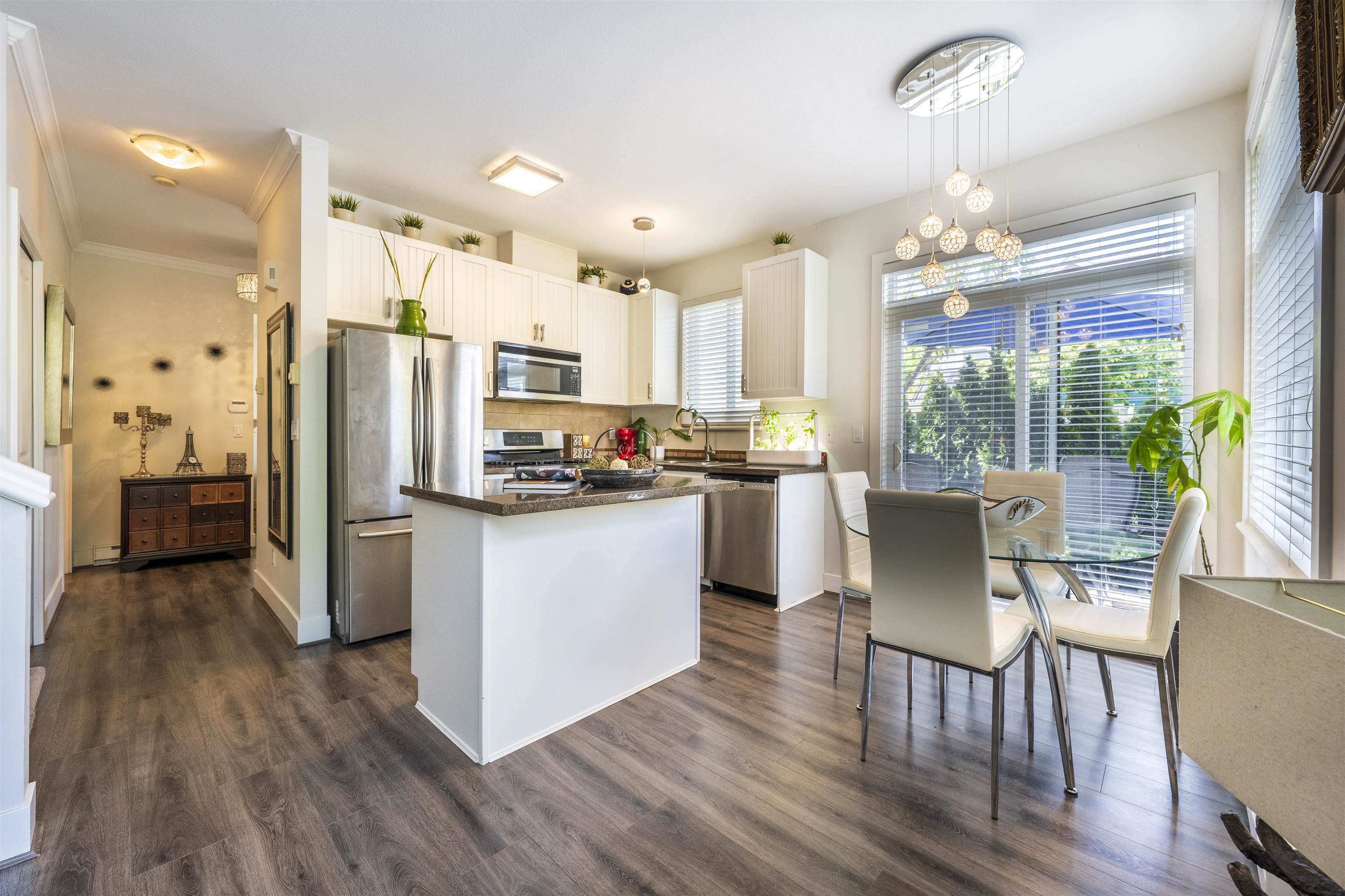 25-6300 London Road, Richmond, BC, V7E 6V6