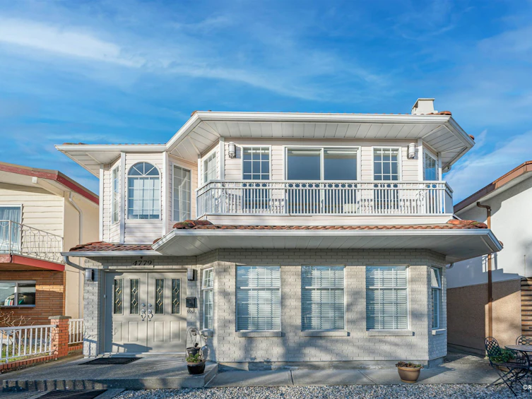 4779 Union Street, Burnaby, BC, V5C 2Y5