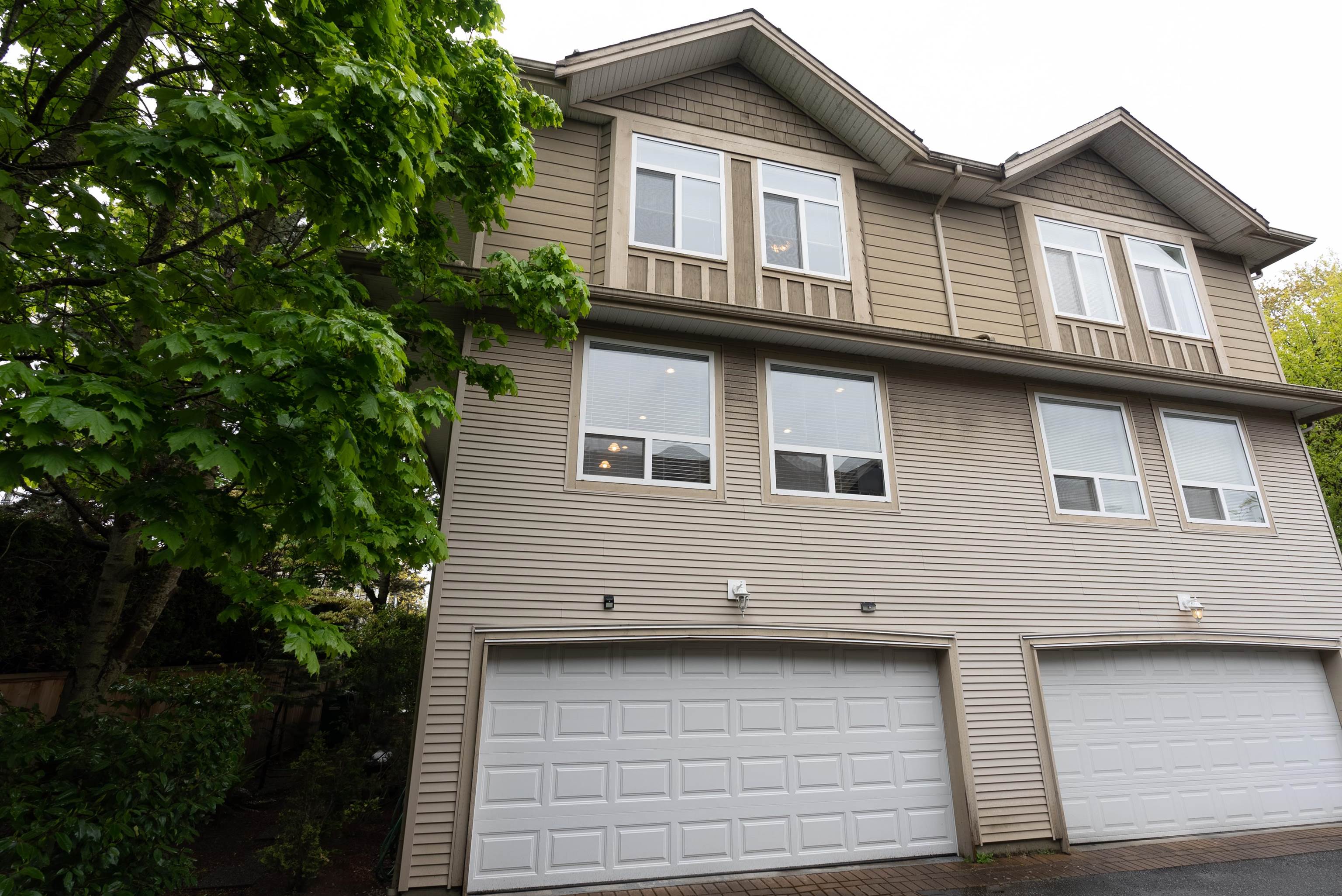 2-7660 No. 2 Road, Richmond, BC, V7C 3L9