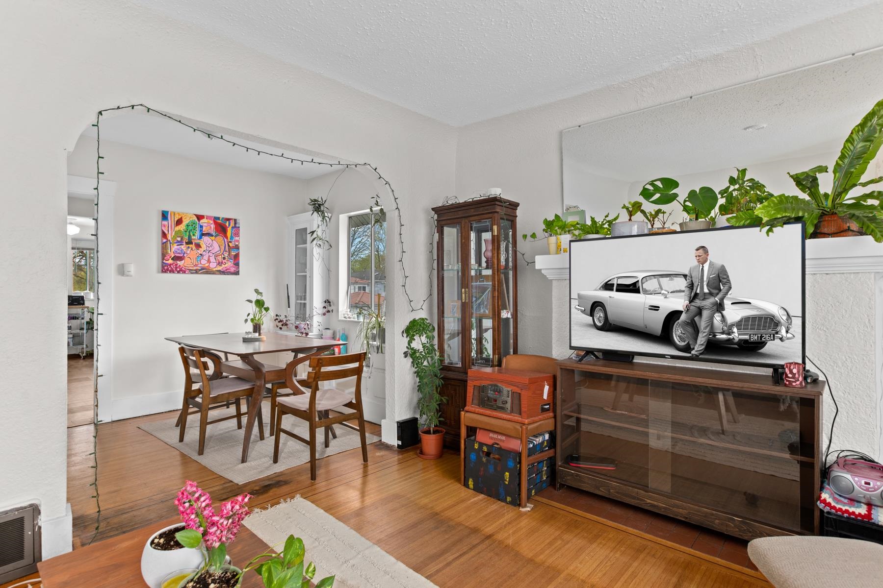 2004 E 12th Avenue, Vancouver, BC, V5N 2A8