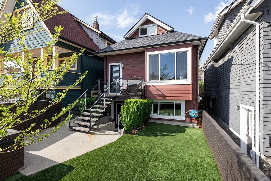 1725 Mcspadden Avenue, Vancouver, BC, V5N 1L3